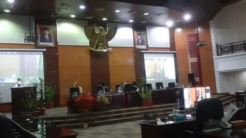 Foto Rapat Paripurna DPRD Sumbar. Pembentukan Perda Mengutamakan Aspek Kualitas.