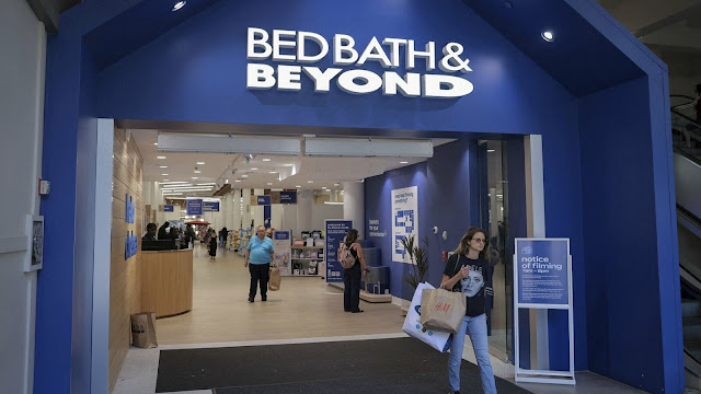 A 20-year-old college student, earned $110 million from trading Bed Bath & Beyond.
