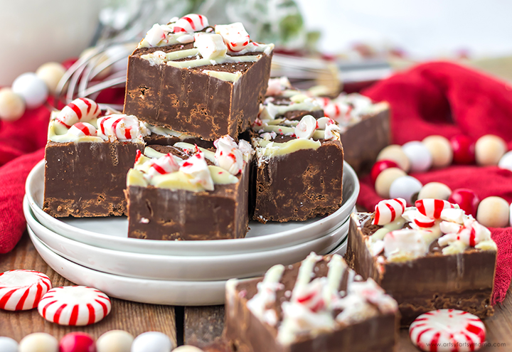 Slow Cooker Chocolate Peppermint Fudge