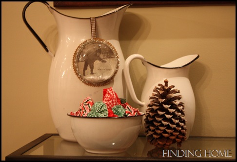 Nativity, vignettes, trees 155