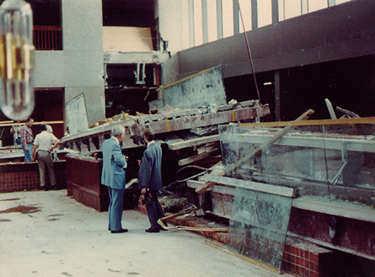 Hyatt_Regency_collapse_floor_view