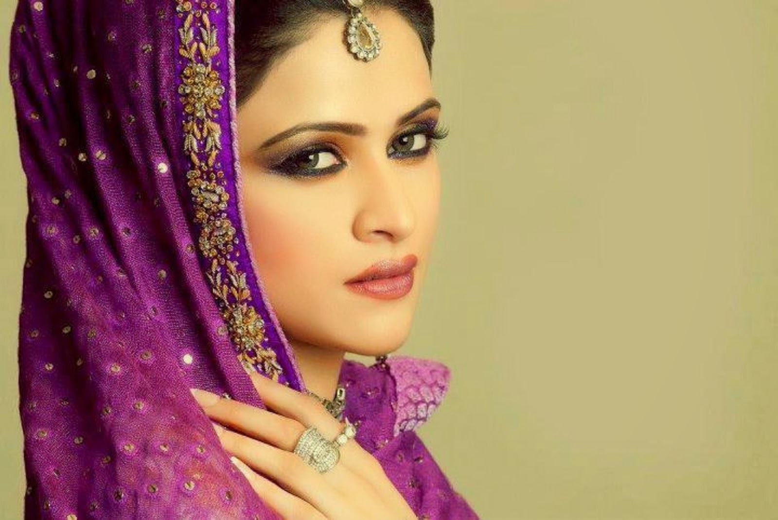 Arij Fatima Beautiful Hd Wallpapers