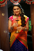 Hansika motwani photos from aranmanai-thumbnail-7