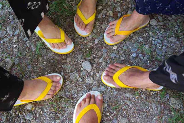 feet, flip-flops, kimonos, shima-zori, yellow, Okinawa