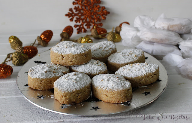 Polvorones de almendra a la canela. Julia y sus recetas