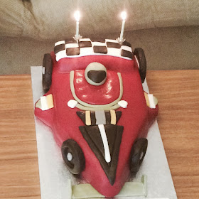 Whose birthday is it today? Car birthday cake