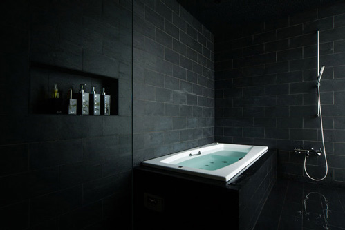 Black Bathroom Design Ideas