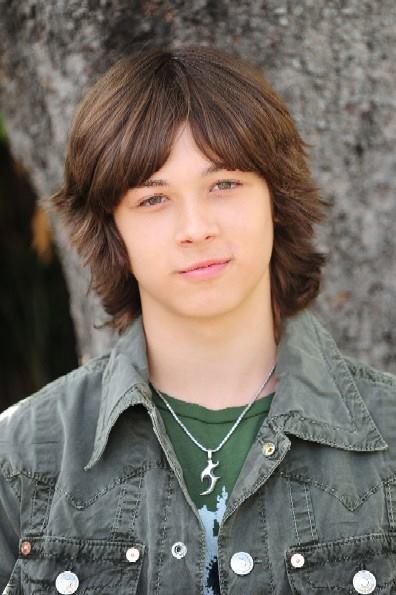 Leo Howard Profile Pics Dp Images