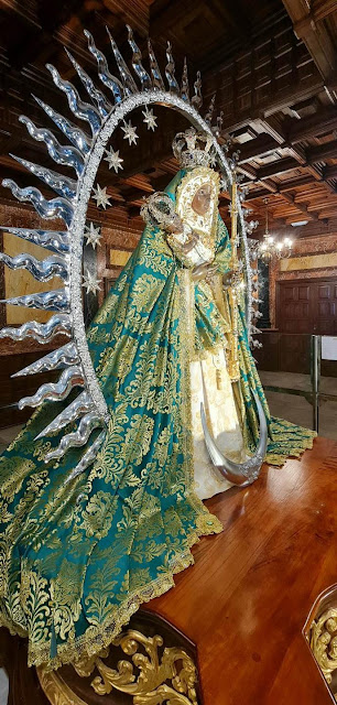 La hermosa Virgen de Candelaria: Un símbolo de devoción en Tenerife