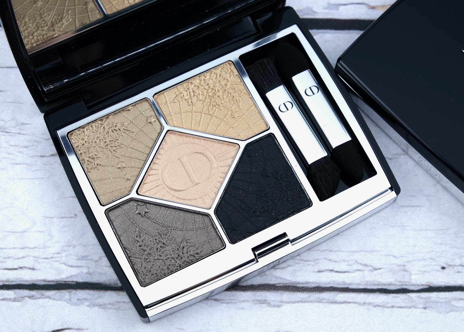 Dior | Holiday 2022 The Atelier of Dreams Collection | 5 Couleurs Couture Eyeshadow Palette: Review and Swatches