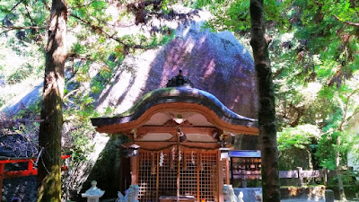 人文研究見聞録：磐船神社（交野市） ［大阪府］