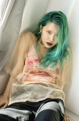 suran_south_korean_singer_green_hair