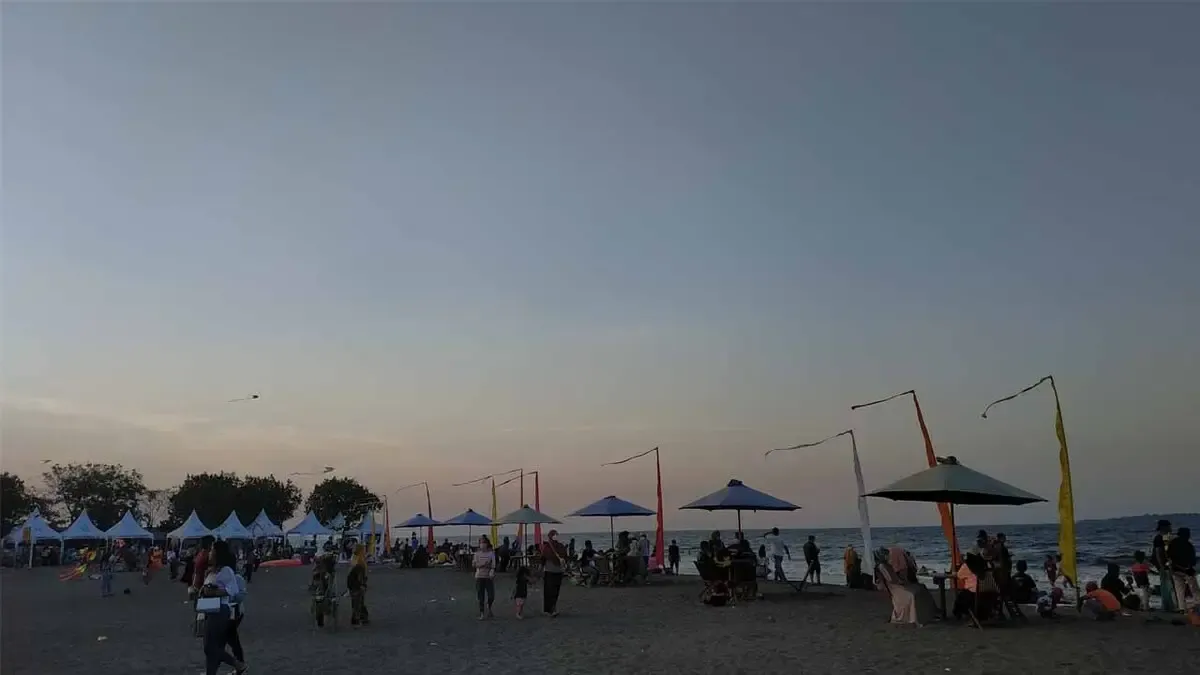 tanjung pasir malam hari