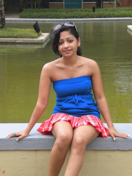 Jeewya Hansi PereraSexy Girls Pictures