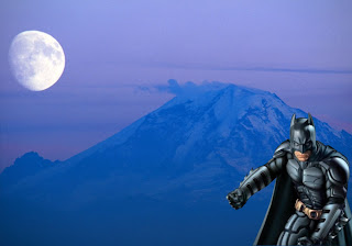 Batman Free Wallpapers Dark Knight in Classic Ascent Moon background