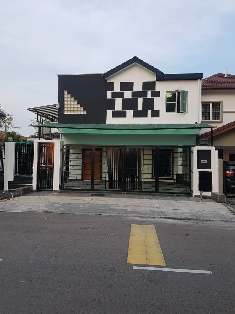Sale Rm1 45mil Double Storey Corner Putra Heights Renovated