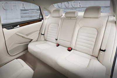 2012 Volkswagen Passat Backseat Photo