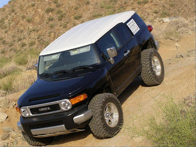 FJ Cruiser Off Road Normal Resolution HD Wallpaper