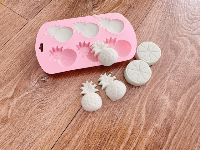 finished diy wax melts with eucalyptus and rosemary