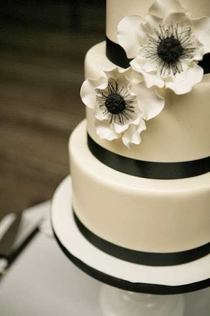 Black & White Wedding