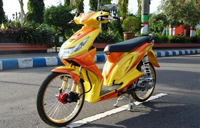 http://bengkelotomotif20.blogspot.com/2014/03/modifikasi-motor-honda-beat-terbaru-2014.html