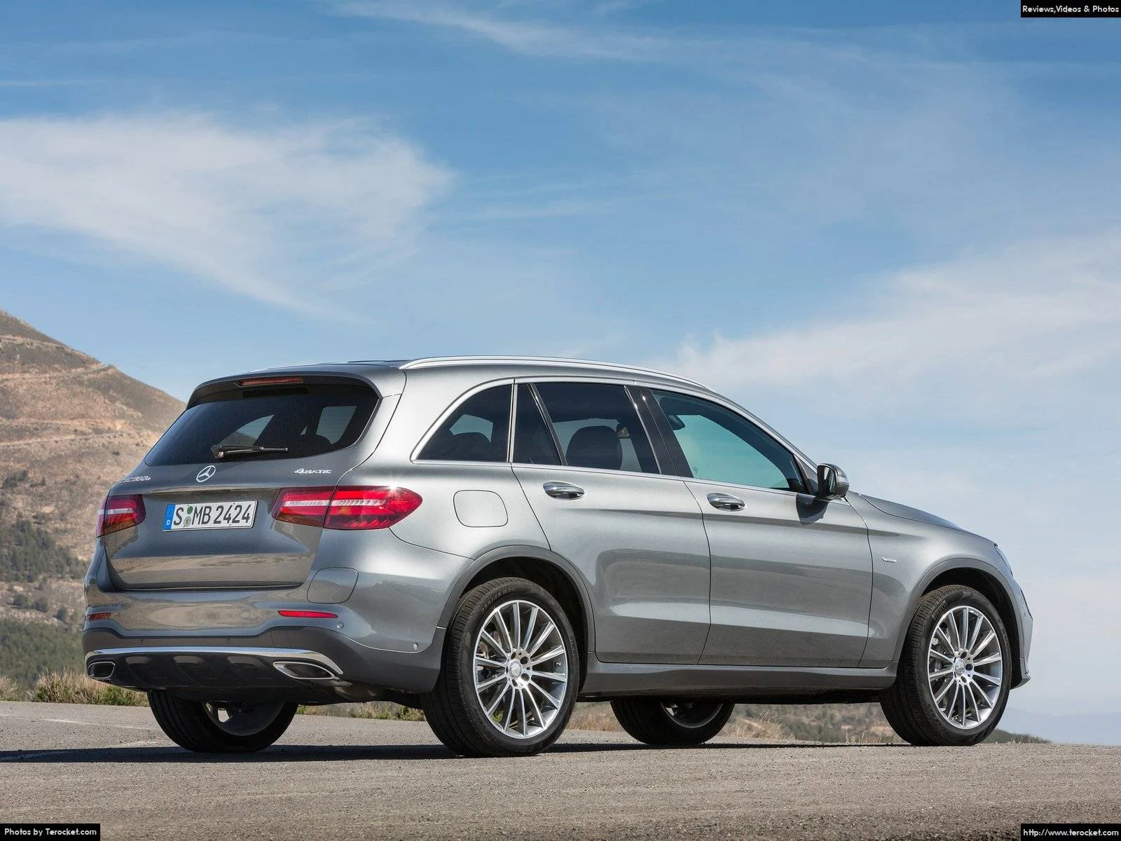 Hình ảnh xe ô tô Mercedes-Benz GLC 2016 & nội ngoại thất