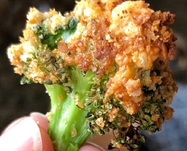 Crispy Cheese Baked Broccoli