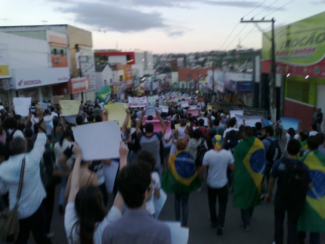 Manifestação em Garanhuns contou com mais de 6000 pessoas