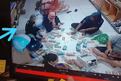 Terekam CCTV, Oknum Karyawati Toko Duta Sembako, Dompu Kedapatan Nyolek Duit, Sejuta Setiap Hari?