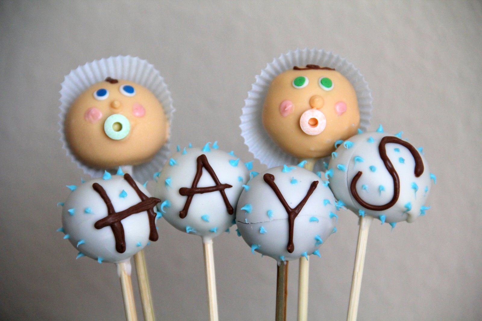 cake pops for baby shower ideas thought they turned out pretty cute and I had fun personalizing this 