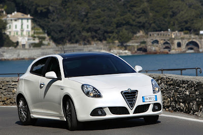 2011 Alfa Romeo Giulietta White Color