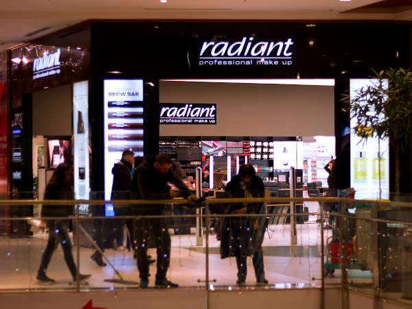 Radiant: Professional Make up Session