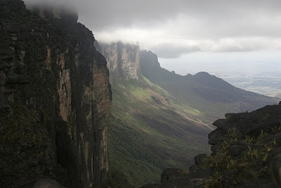 The Beautiful Mount Roraima - Travel and Tourism Seen On  lolpicturegallery.blogspot.com