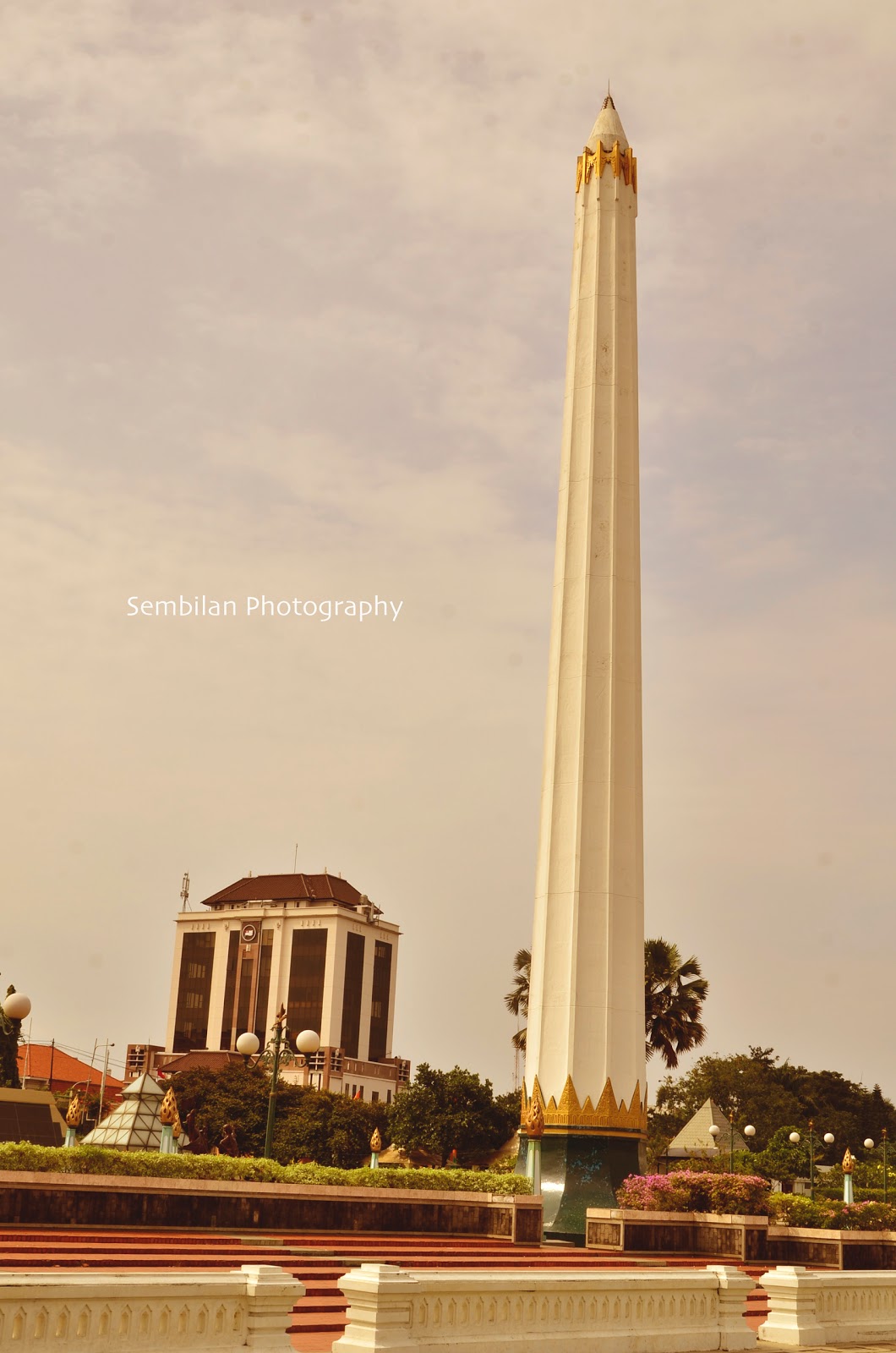 SembilanPhotography Monumen Tugu  Pahlawan 