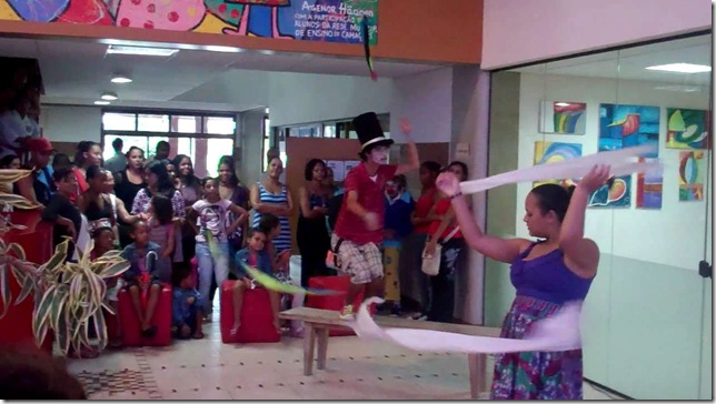 VID00618.MP4_snapshot_00.57_[2011.05.02_11.30.24]