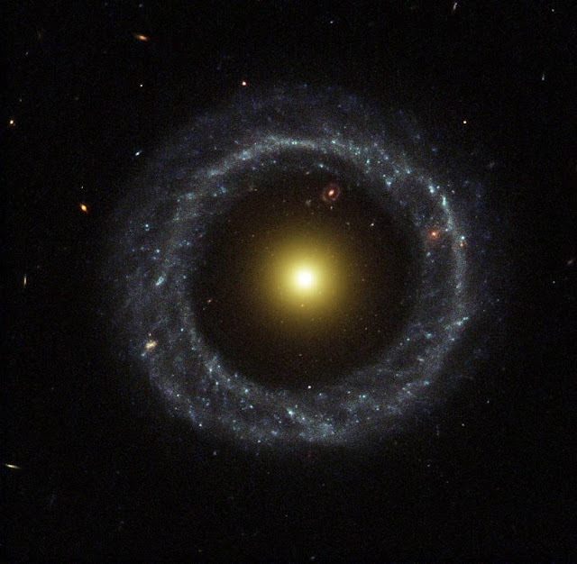 galaksi-cincin-informasi-astronomi