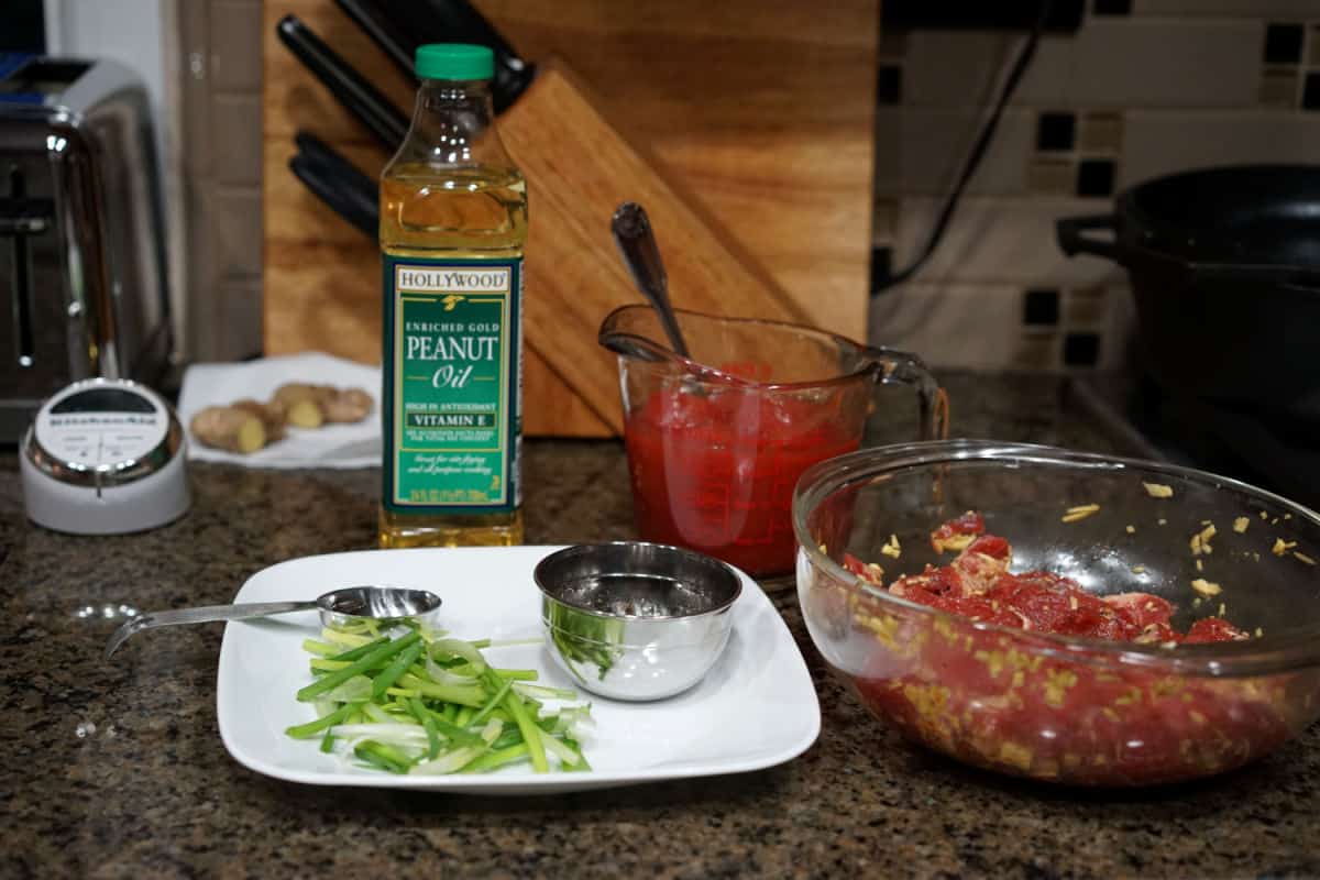 Tomato beef ingredients.