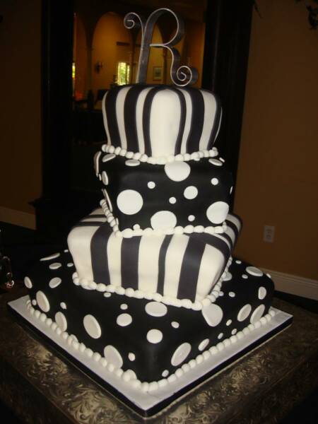Black And White Cakes. Funky black and white cake
