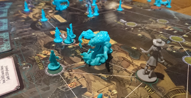 Pandemic: Reign of Cthulhu cultists and Shoggoth