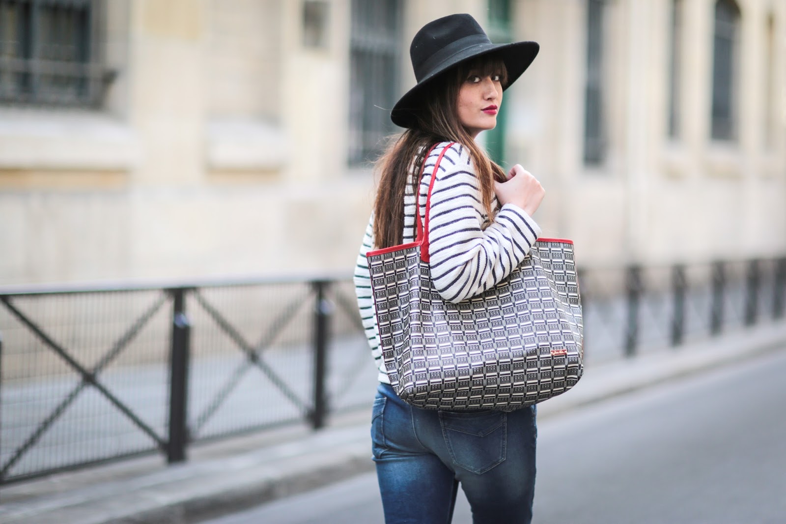 meetmeinparee, blogger, streetstyle, paris style, chic parisian style, jeans look, mode