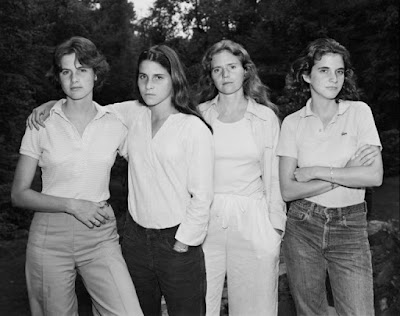 The 4 Sisters Took Photos Every Year For 40 Years, You Won’t Believe What Happened To Them !!!
