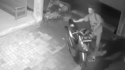 Pencurian Motor di Purwokerto Terekam Jelas CCTV