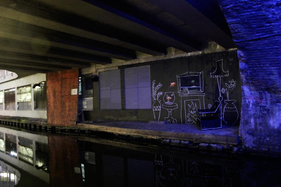 Banksy street art Lifestyle tunnel