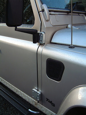 Land Rover Defender 110