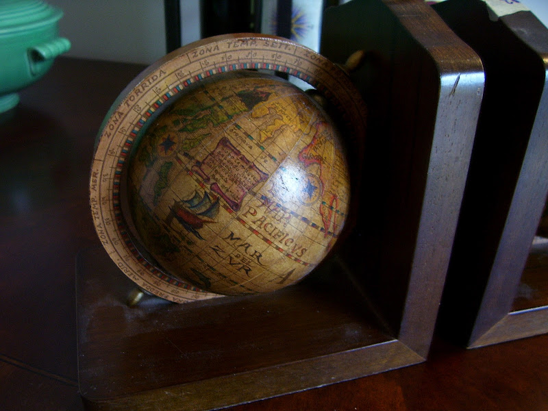 Vintage Olde World Globe Bookends title=