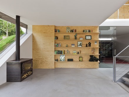 P18_home09-11-1366x800