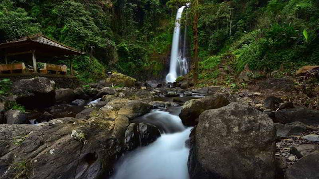 gambar air terjun gitgit