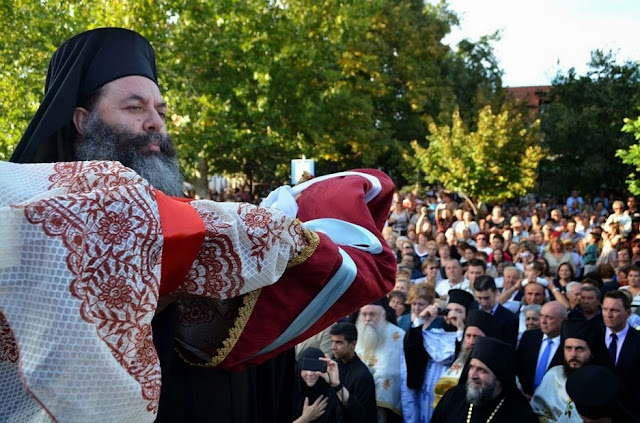 Η μεταφορά του αγίου λειψάνου της Αγίας Νεομάρτυρος Ακυλίνης ή Αγγελινής της Ζαγκλιβερινής, από τον τόπο ενταφιασμού της στον τόπο μαρτυρίου της 249 μετά.