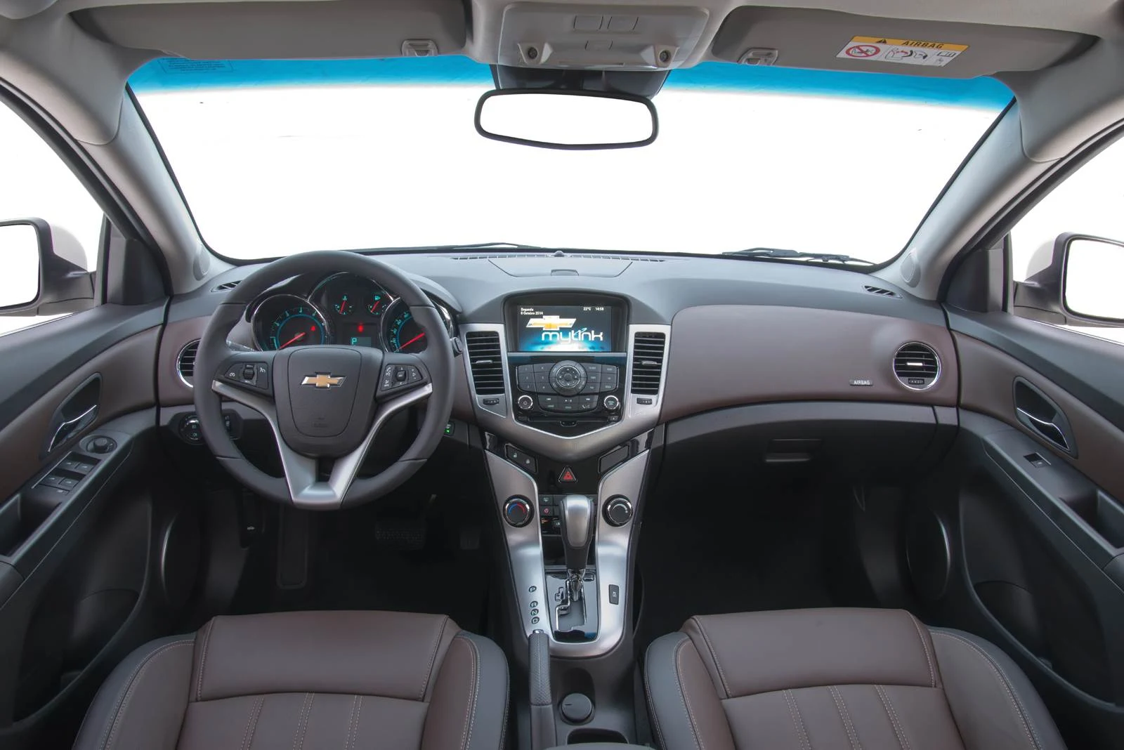 Novo Chevrolet Cruze Sport6 (Hatch) 2015 - painel