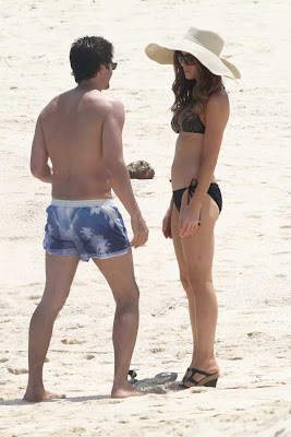 Celebrity Kate Beckinsale Bikini Candids from the Beach in Mexico